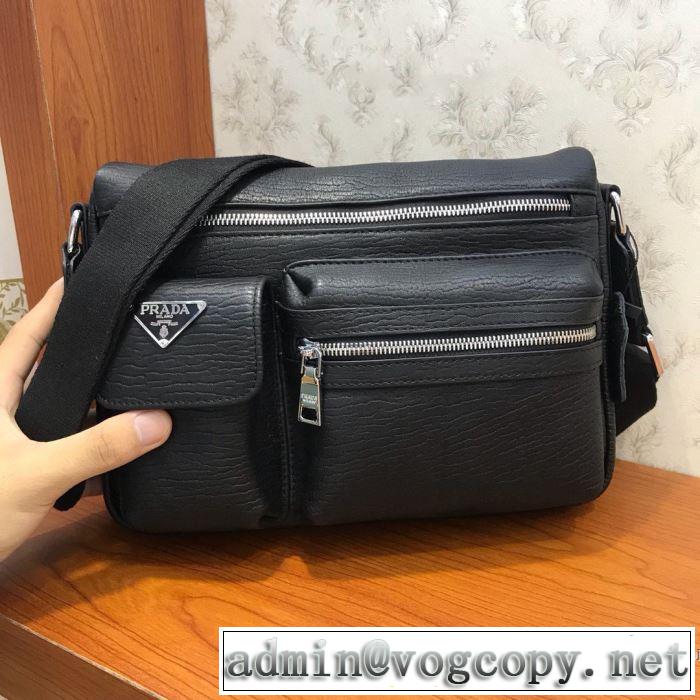 ショルダーバッグ  今年らしい新しい人気色 プラダ 【2019秋冬】今きてる最先端ブランド PRADA 現在流行中のおすすめ人気