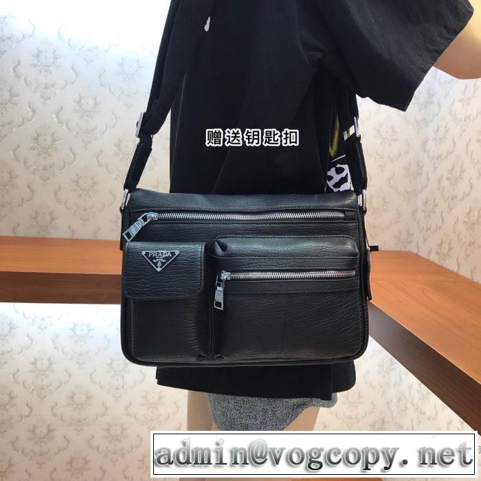 ショルダーバッグ  今年らしい新しい人気色 プラダ 【2019秋冬】今きてる最先端ブランド PRADA 現在流行中のおすすめ人気