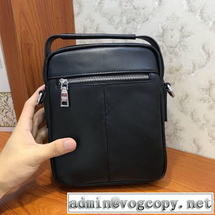 2019秋冬人気色おすすめ ショルダーバッグ プラダ 秋トレンドの新定番 PRADA 人気ブランドの新作秋冬トレンド