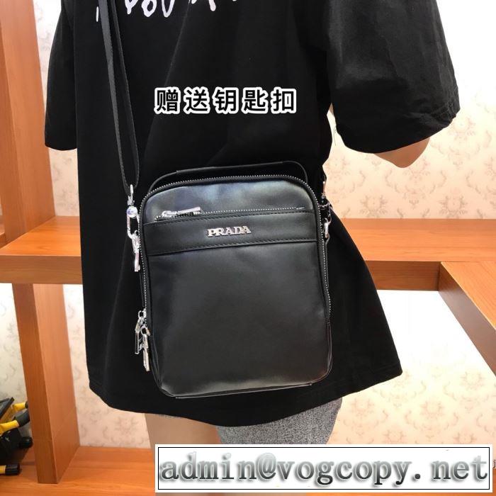 2019秋冬人気色おすすめ ショルダーバッグ プラダ 秋トレンドの新定番 PRADA 人気ブランドの新作秋冬トレンド
