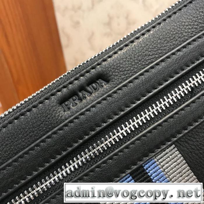 ポーチ  お洒落で秋冬注目トレンド プラダ 更にトレンドが急上昇中 PRADA  【2019秋冬】の注目トレンド