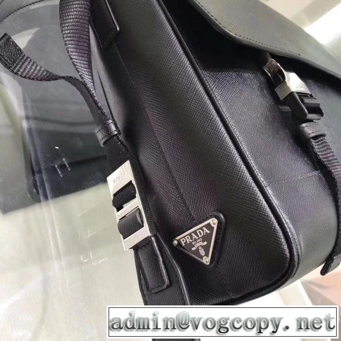 秋にこれがはやりそう プラダ PRADA 注目の秋ファッション一番 ハンドバッグ 2019秋冬トレンド押さえておきたい