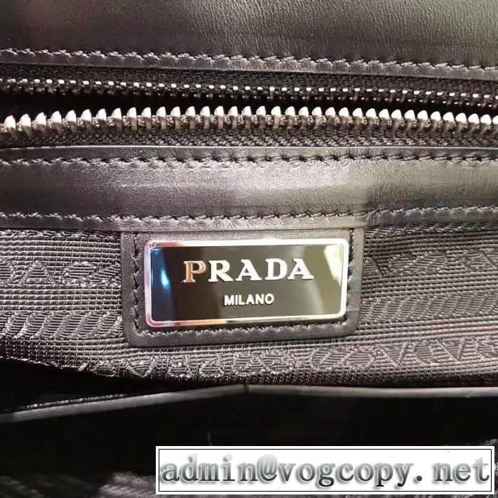 秋にこれがはやりそう プラダ PRADA 注目の秋ファッション一番 ハンドバッグ 2019秋冬トレンド押さえておきたい
