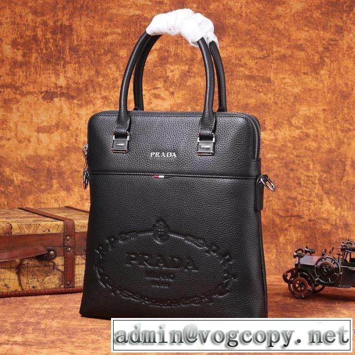 ハンドバッグ  使いやすさのトレンド プラダ 2019-2020秋冬のファッション PRADA 今季トレンド新作はこれ