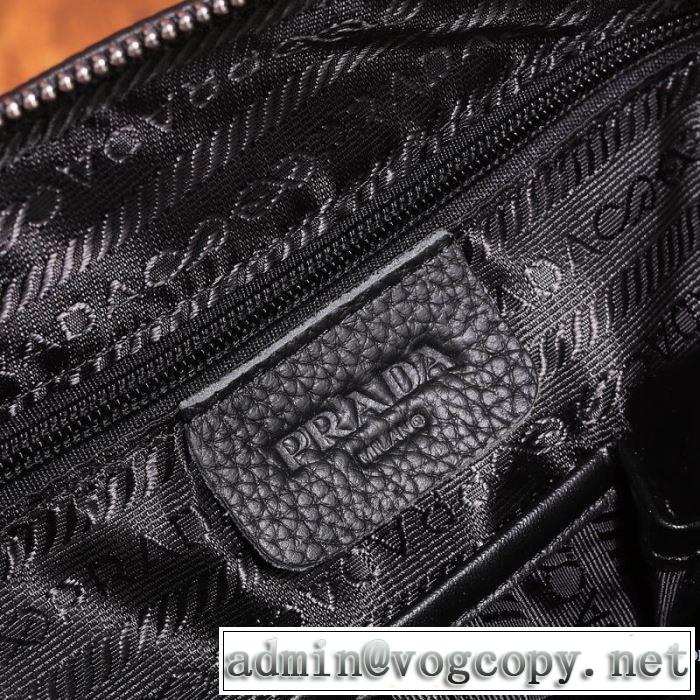 ハンドバッグ  使いやすさのトレンド プラダ 2019-2020秋冬のファッション PRADA 今季トレンド新作はこれ