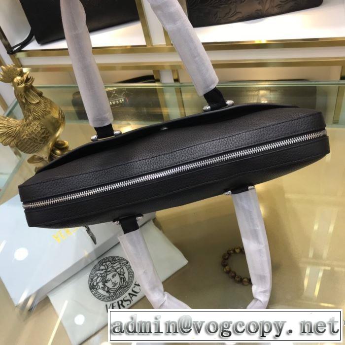 秋冬にお世話になる定番 プラダ 【最新】2019年秋冬のトレンド速報 PRADA ハンドバッグ 毎日はちょっとイイ秋冬新品