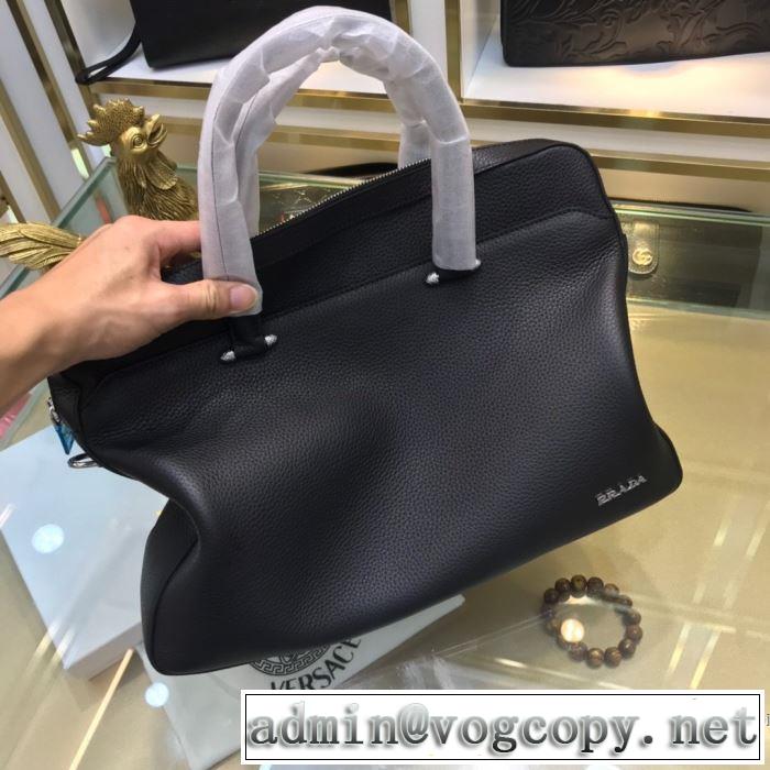 秋冬にお世話になる定番 プラダ 【最新】2019年秋冬のトレンド速報 PRADA ハンドバッグ 毎日はちょっとイイ秋冬新品