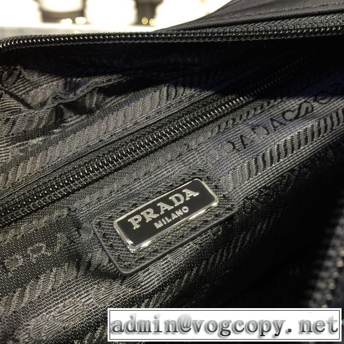 ショルダーバッグ おしゃれ感度が高い秋冬トレンド  プラダ PRADA 先取り 2019/2020秋冬ファッション