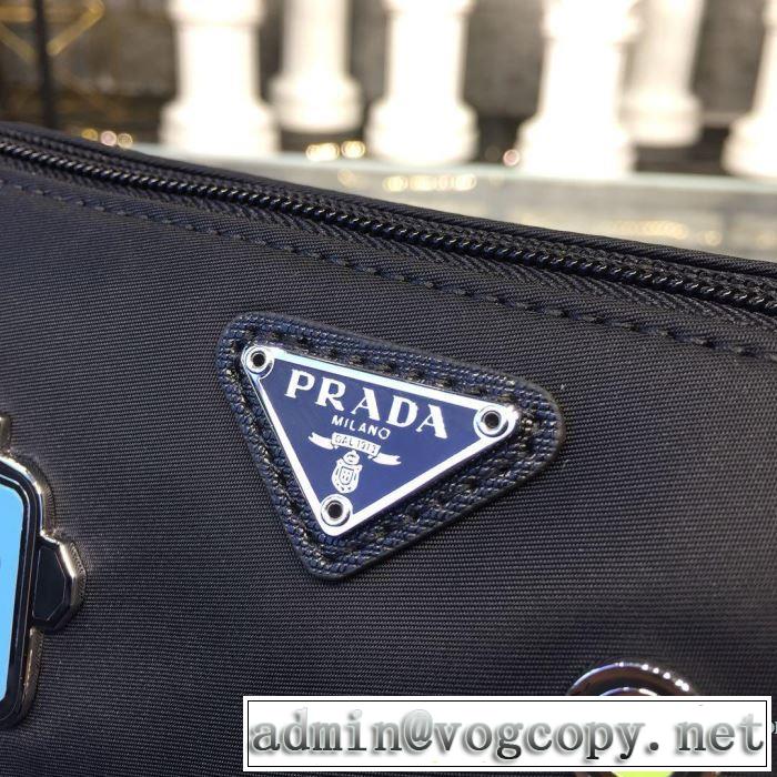 PRADA 最新作おすすめしたい秋冬 プラダ  寒い季節トレンド上品 ポーチ  今年の秋冬のトレンド激安セール