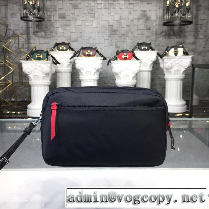 2019?2020秋冬流行色紹介 プラダ最新秋冬トレンドをチェック  PRADA ポーチ 秋冬流行りファション