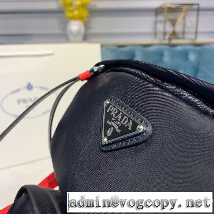 リュック やっぱり優しい色 プラダ 【2019秋冬トレンド】押さえておきたい PRADA サイズのよさを感じる新作