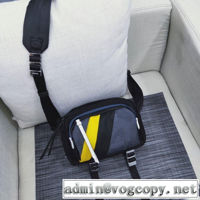 秋冬とれんど新品目立ち  プラダ PRADA 2019秋冬最重要アイテム ミニバッグ ファッション上級者向け