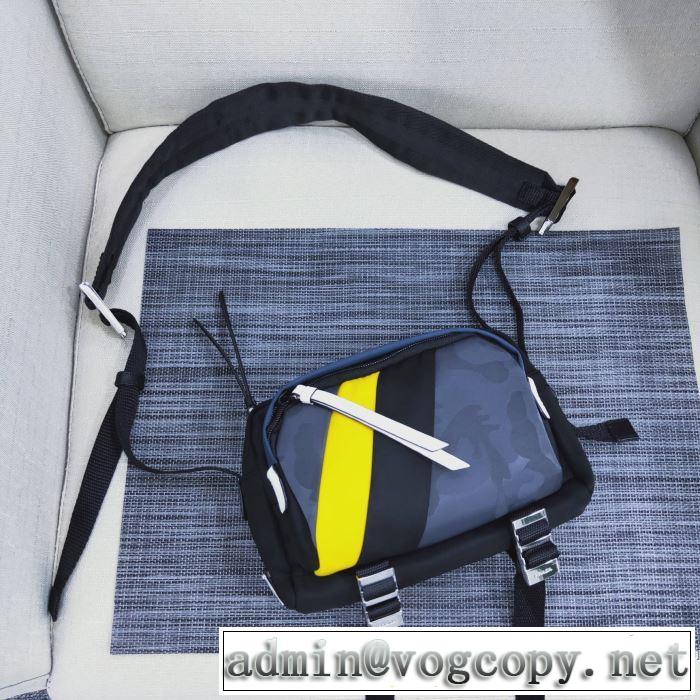 秋冬とれんど新品目立ち  プラダ PRADA 2019秋冬最重要アイテム ミニバッグ ファッション上級者向け