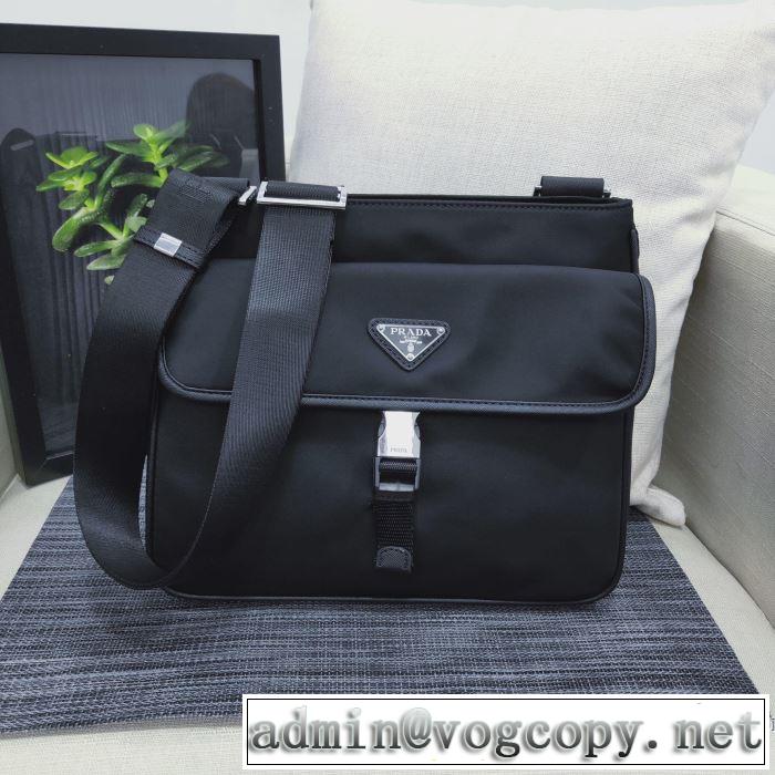 ショルダーバッグ   2019秋に注目したい プラダ おしゃれさんはいち早く取り PRADA 新作アイテムが今年流