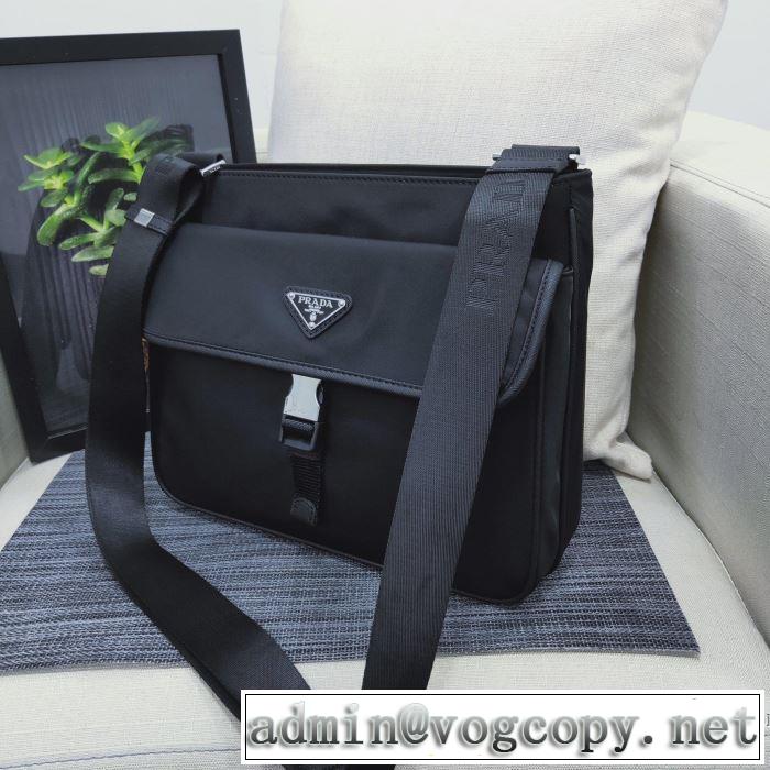 ショルダーバッグ   2019秋に注目したい プラダ おしゃれさんはいち早く取り PRADA 新作アイテムが今年流