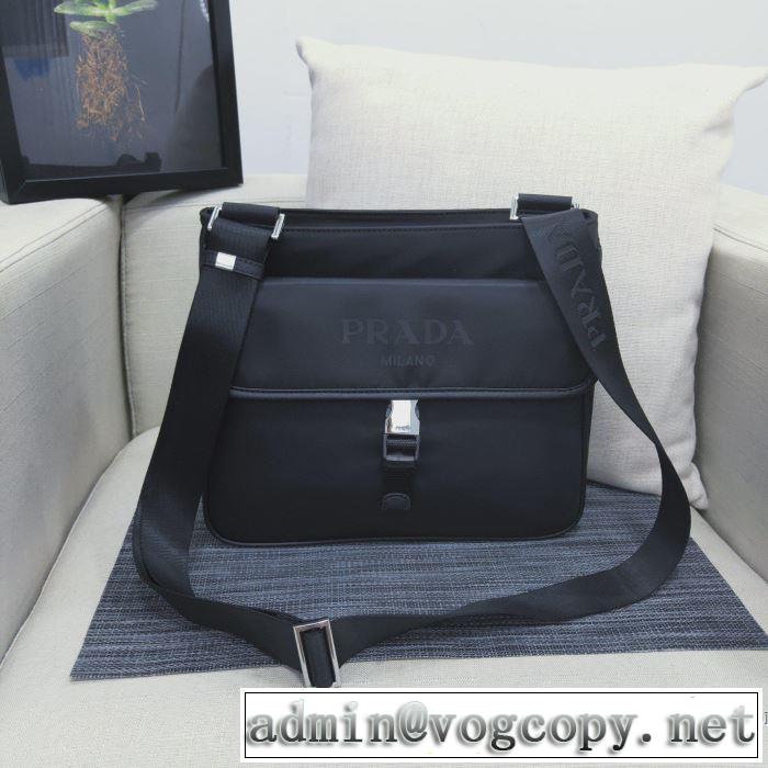 PRADA 今シーズン注目のアイテム ショルダーバッグ 2019秋、イチオシ上品  プラダ 秋こそ楽しめるアイテム