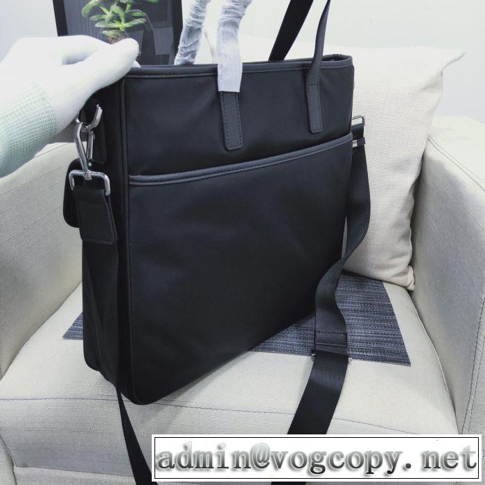 ハンドバッグ  今年らしいおすすめ新品  プラダ 秋冬コーデと相性がいい PRADA 2019秋断然ブランド推し