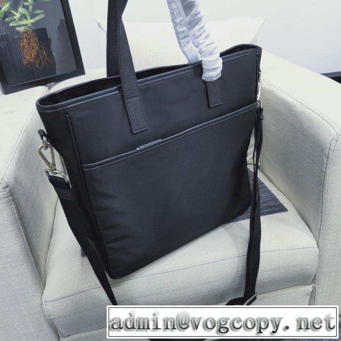 【最新】2019年秋冬のトレンド速報 ハンドバッグ 優しいのに存在感   プラダ PRADA 毎日はちょっとイイ秋冬新品