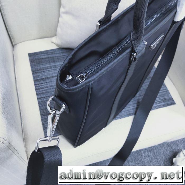 2020秋冬流行ファション  ハンドバッグ   最高にCOOL秋冬新作 プラダ PRADA ファッショントレンドを早速チェック