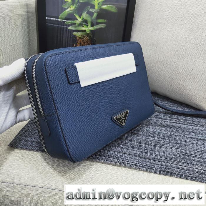 今季トレンドをうまく取り ポーチ お洒落で秋冬注目トレンド プラダ PRADA 【2019秋冬】の注目トレンド
