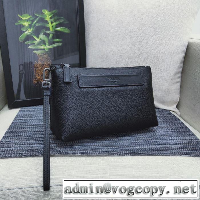 ポーチ オシャレスタイルが今年流 プラダ 今季トレンド抜け感新品 PRADA 2019-20秋冬取り入れやすい