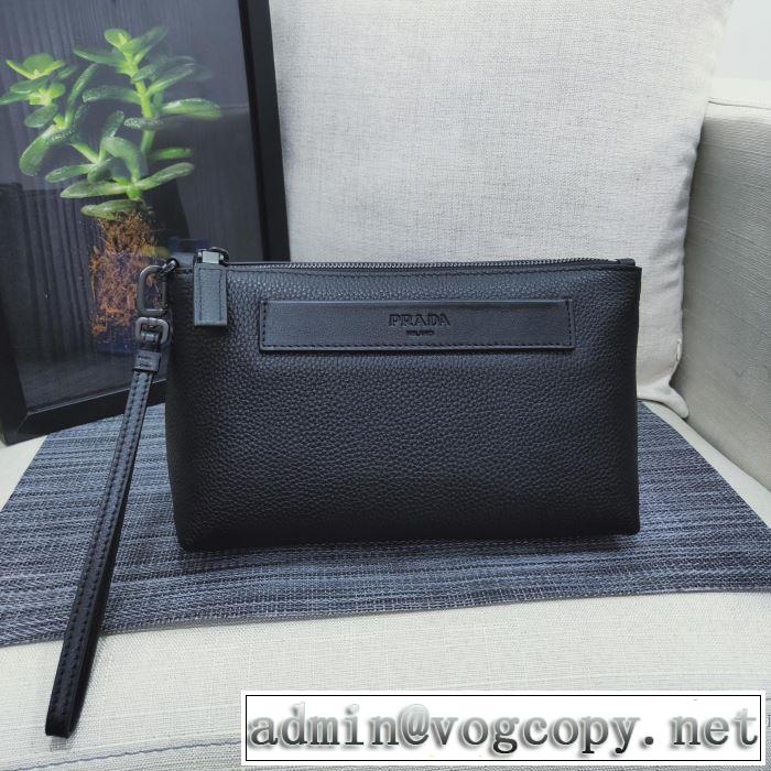 ポーチ オシャレスタイルが今年流 プラダ 今季トレンド抜け感新品 PRADA 2019-20秋冬取り入れやすい