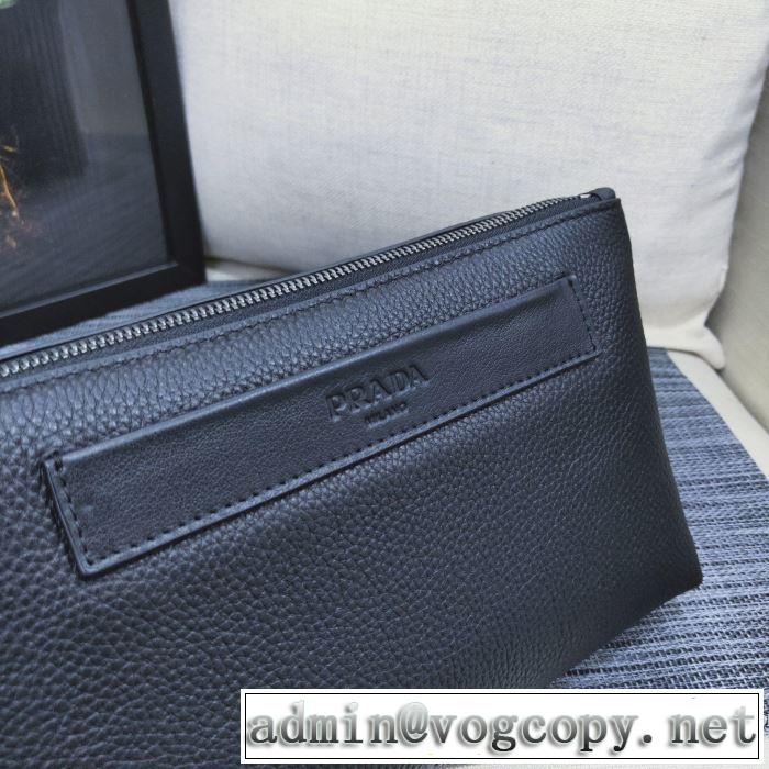 ポーチ オシャレスタイルが今年流 プラダ 今季トレンド抜け感新品 PRADA 2019-20秋冬取り入れやすい