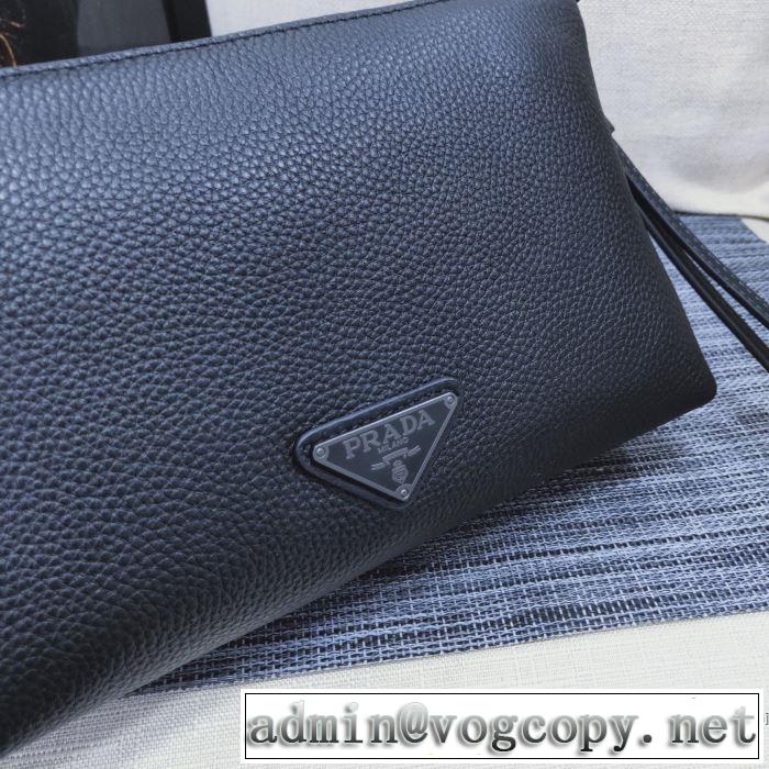 ポーチ オシャレスタイルが今年流 プラダ 今季トレンド抜け感新品 PRADA 2019-20秋冬取り入れやすい