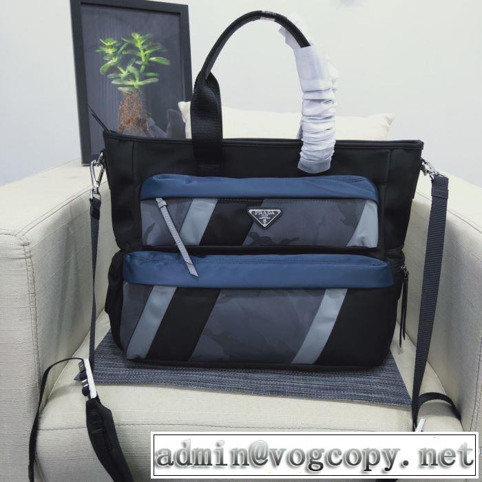 ハンドバッグ  人気ファッション雑誌でも掲載  プラダ 最重要！2019秋冬トレンド PRADA 最新トレンドコーデおすすめ