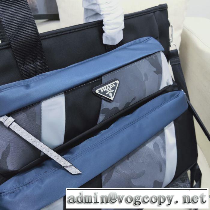 ハンドバッグ  人気ファッション雑誌でも掲載  プラダ 最重要！2019秋冬トレンド PRADA 最新トレンドコーデおすすめ