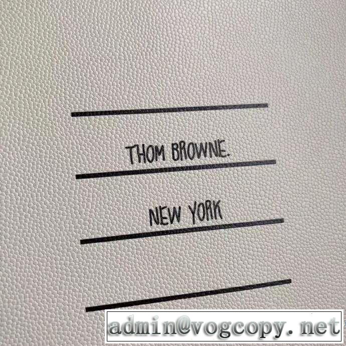 2019春夏人気トレンドアイテム 今季は特に注目ファション トムブラウン THOM BROWNE ポーチ