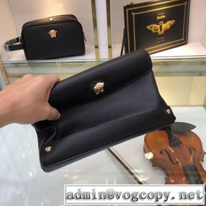 ポーチ 2019春夏のトレンド新商品 春夏シンプルファッションでOK！ ヴェルサーチVERSACE