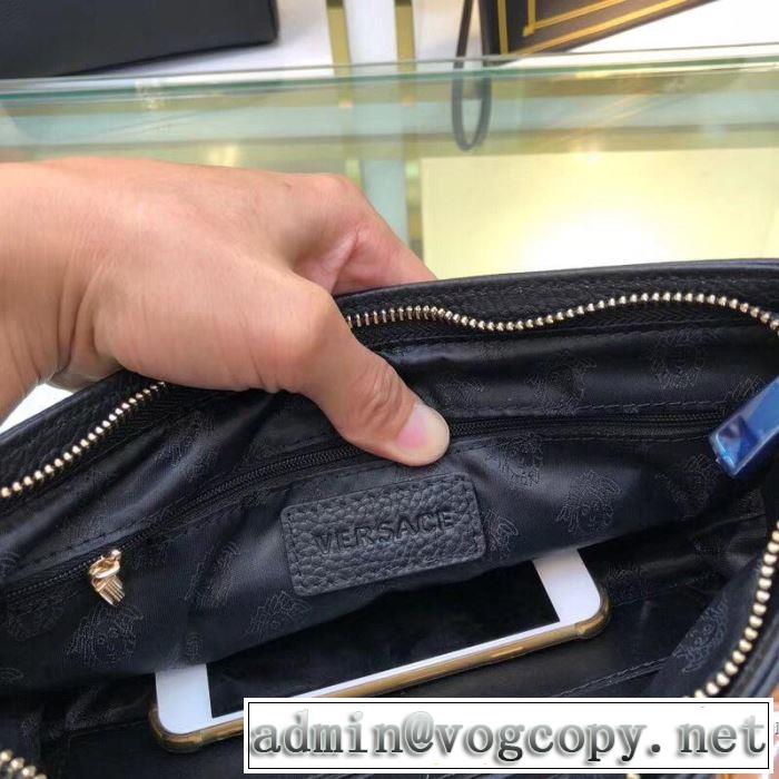 ポーチ 2019春夏のトレンド新商品 春夏シンプルファッションでOK！ ヴェルサーチVERSACE