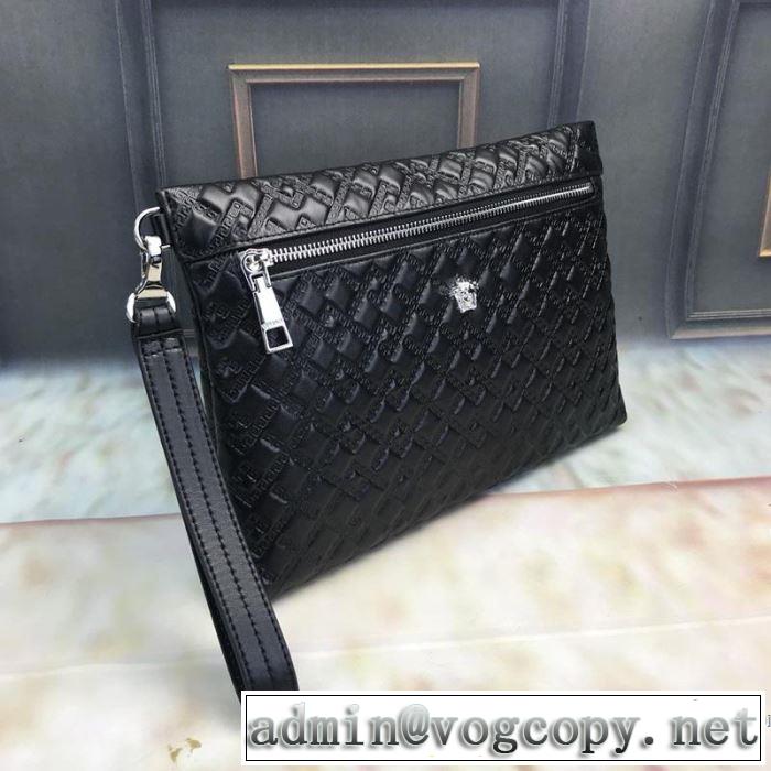 2019春夏も引き続きトレンド ヴェルサーチVERSACE ポーチ る春夏おすすめの人気商品