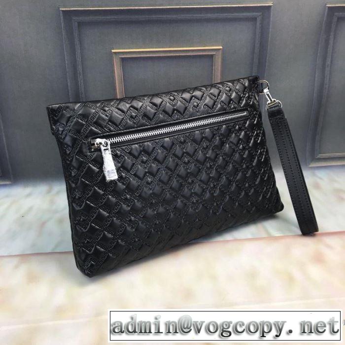 2019春夏も引き続きトレンド ヴェルサーチVERSACE ポーチ る春夏おすすめの人気商品