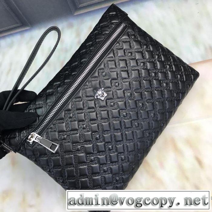 2019春夏も引き続きトレンド ヴェルサーチVERSACE ポーチ る春夏おすすめの人気商品