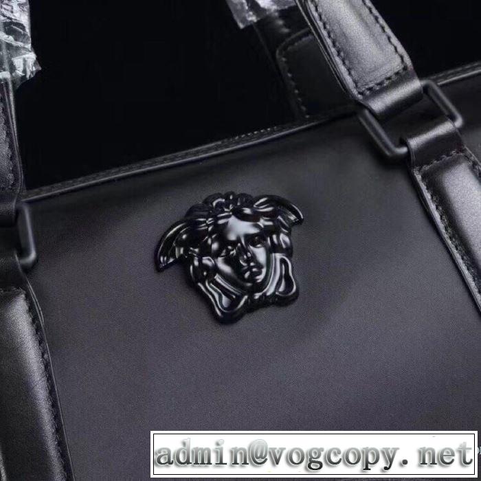 とにかく安心品質MEDUSA HEADナイロンビジネスバッグ メンズおすすめプレゼント ヴェルサーチ コピー ハンドバッグ 大容量