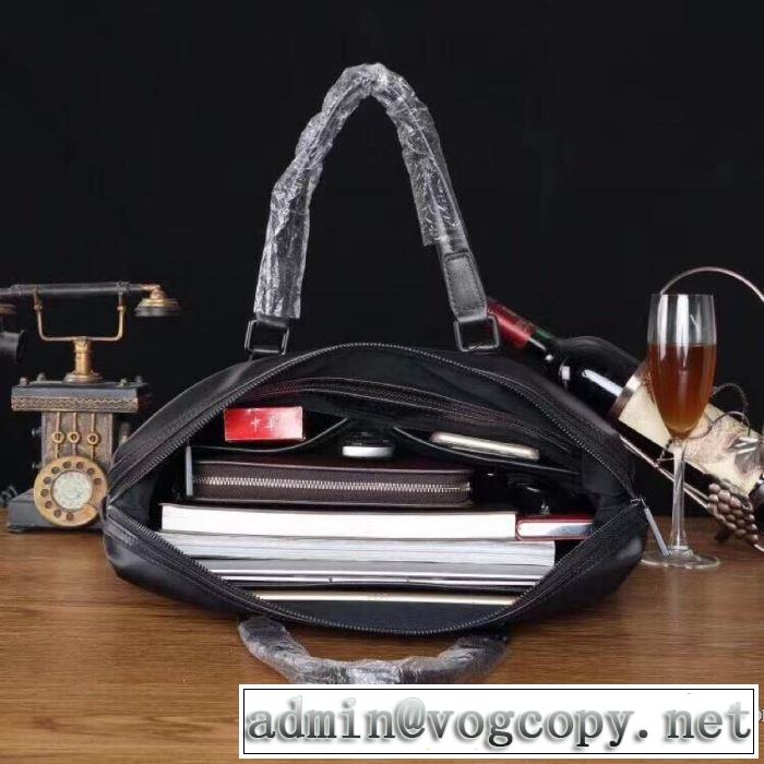 とにかく安心品質MEDUSA HEADナイロンビジネスバッグ メンズおすすめプレゼント ヴェルサーチ コピー ハンドバッグ 大容量