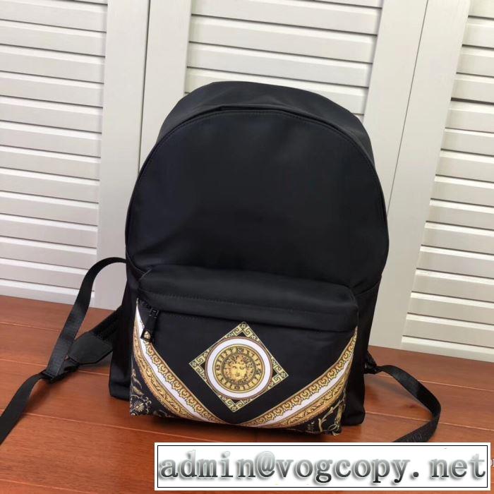 秋冬定番おすすめヴェルサーチコピーメンズバックパックVERSACE 手頃な価格に新商品 GOLD BAROCCO PRINT BACKPACK