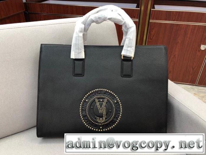 秋にこれがはやりそう ヴェルサーチ注目の秋ファッション一番 VERSACE ハンドバッグ 2019秋冬トレンド押さえておきたい