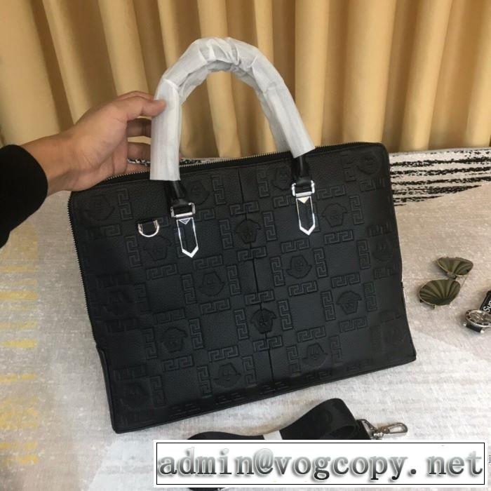 ハンドバッグ  今年注目な新品セール ヴェルサーチ2019秋冬最重要アイテム VERSACE  秋冬とれんど新品目立ち