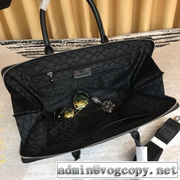 ハンドバッグ  今年注目な新品セール ヴェルサーチ2019秋冬最重要アイテム VERSACE  秋冬とれんど新品目立ち