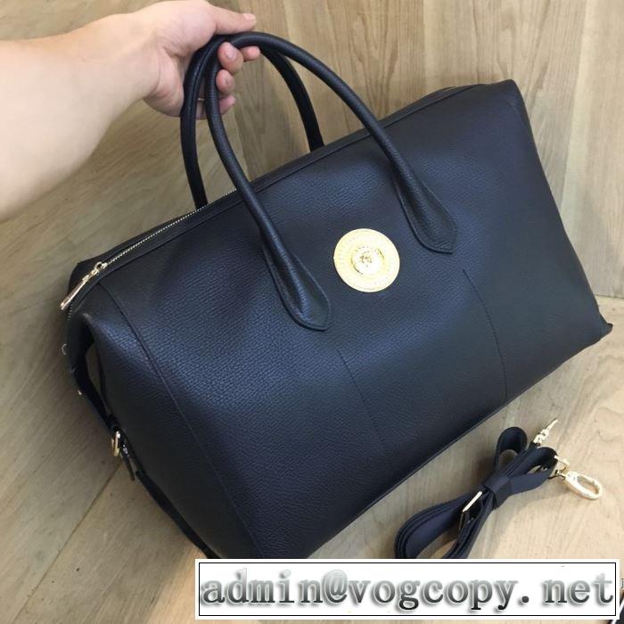 優しいのに存在感 ヴェルサーチファッショントレンドを早速チェック VERSACE ハンドバッグ 優しいのに存在感