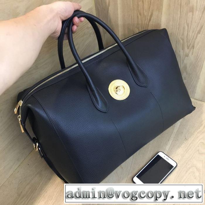 優しいのに存在感 ヴェルサーチファッショントレンドを早速チェック VERSACE ハンドバッグ 優しいのに存在感