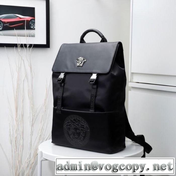 【2019秋冬トレンド】押さえておきたい ヴェルサーチVERSACE 秋にこれがはやりそうリュック サイズのよさを感じる新作