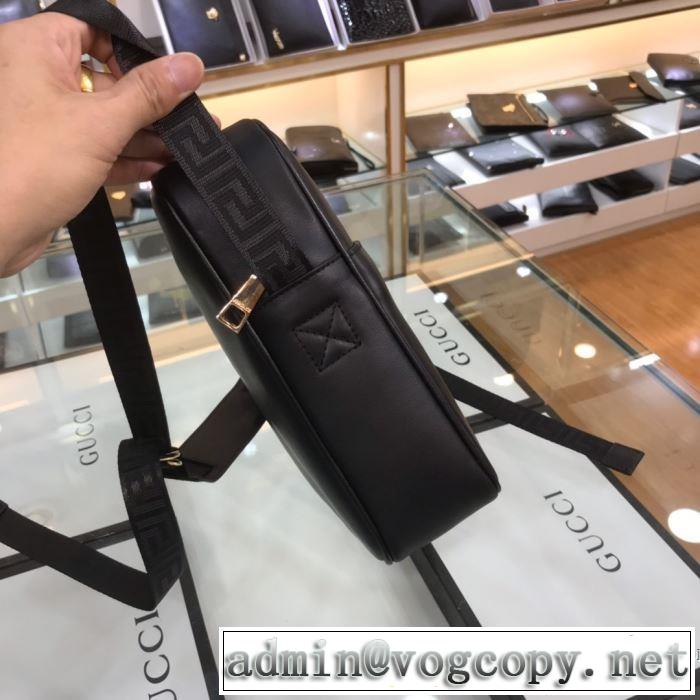 とにかく完璧ブランド新作 ヴェルサーチ秋服コーデ2019年版 VERSACE ショルダーバッグ 大胆なチェックの人気トレンド