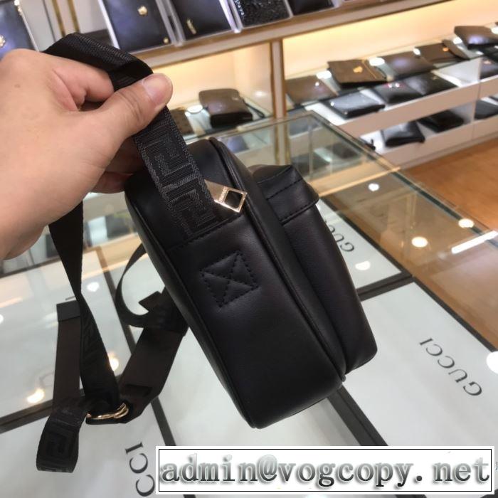 VERSACE 秋にはやる最新作を先取り ヴェルサーチ 2019秋冬トレンドアイテム ミニバッグ さわやかに新品おすすめ