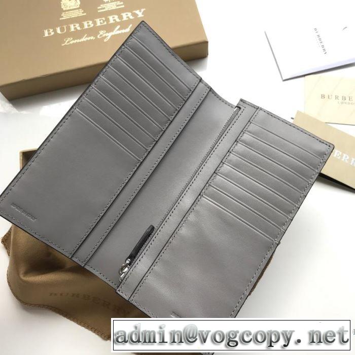 2色可選 財布/ウォレッ バーバリー BURBERRY 【2019春夏】最新コレクション 夏先に大活躍する
