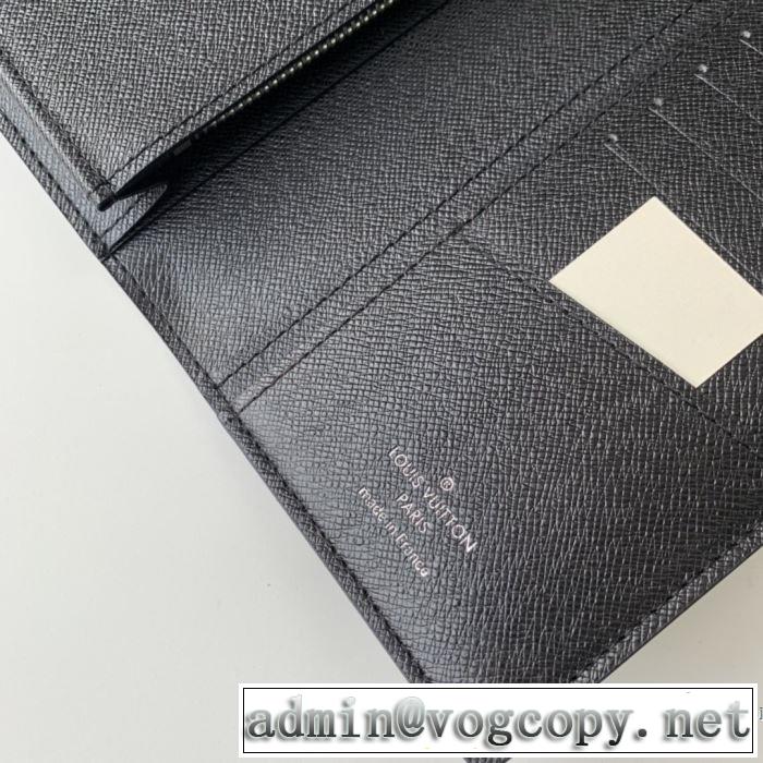 2019-2020秋冬のファッション ルイ ヴィトン 今季トレンド新作はこれ LOUIS VUITTON 財布/ウォレット 秋冬に大注目のカラー