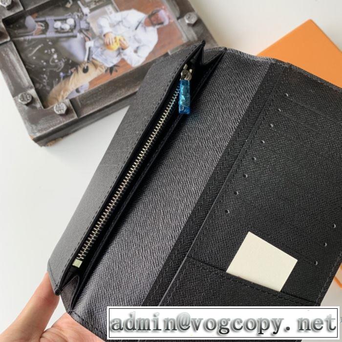 2019-2020秋冬のファッション ルイ ヴィトン 今季トレンド新作はこれ LOUIS VUITTON 財布/ウォレット 秋冬に大注目のカラー
